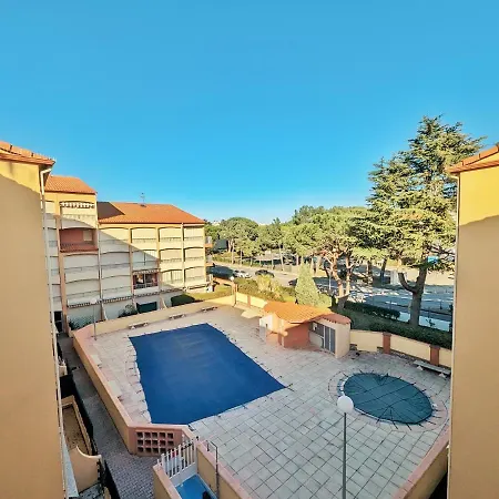 Apartment Off *